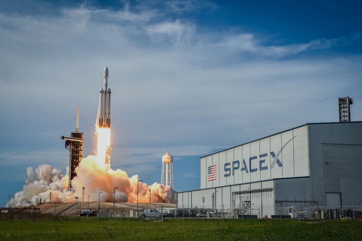 Finance: SpaceX has officially filed for an initial public offering on Nasdaq under the ticker symbol SPCX.