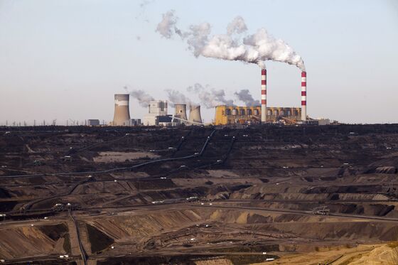 Europe’s Dirtiest Coal Plant Owner Told to Talk to Green Groups