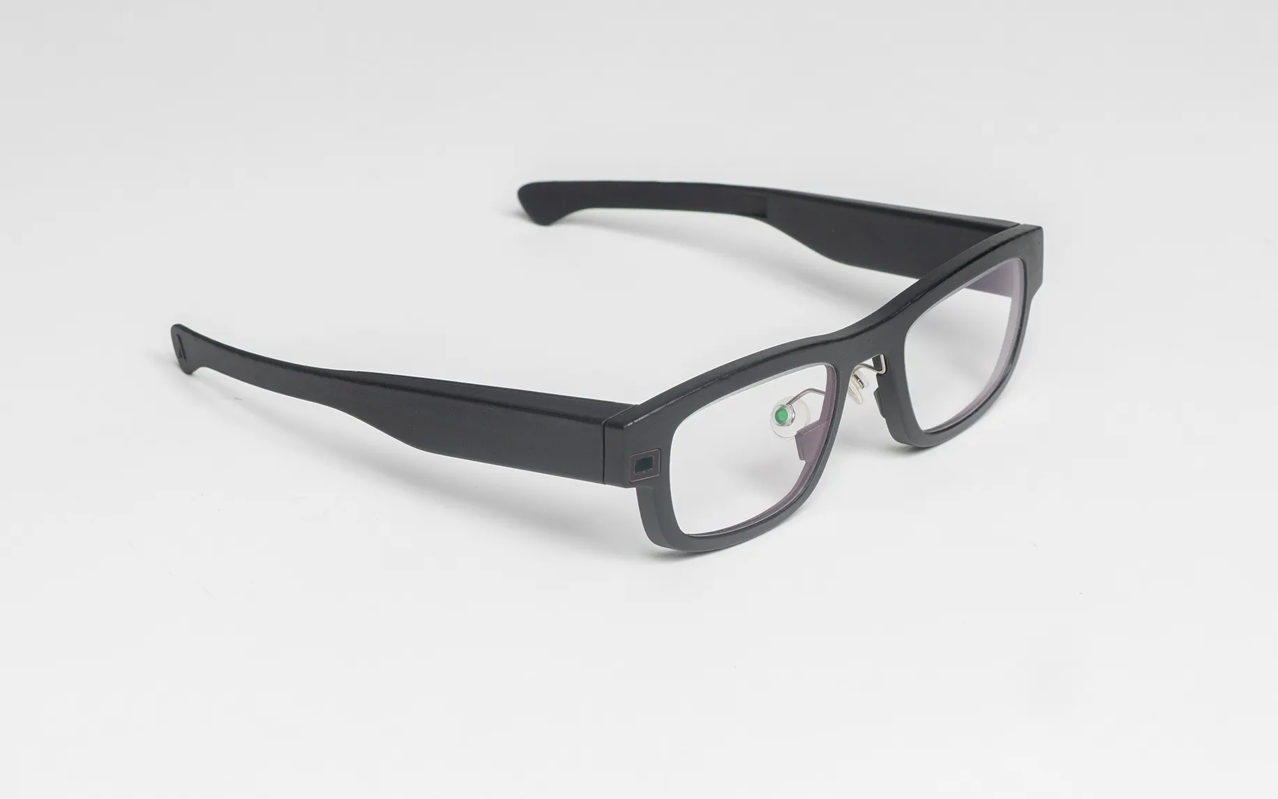 AdHawk MindLink glasses