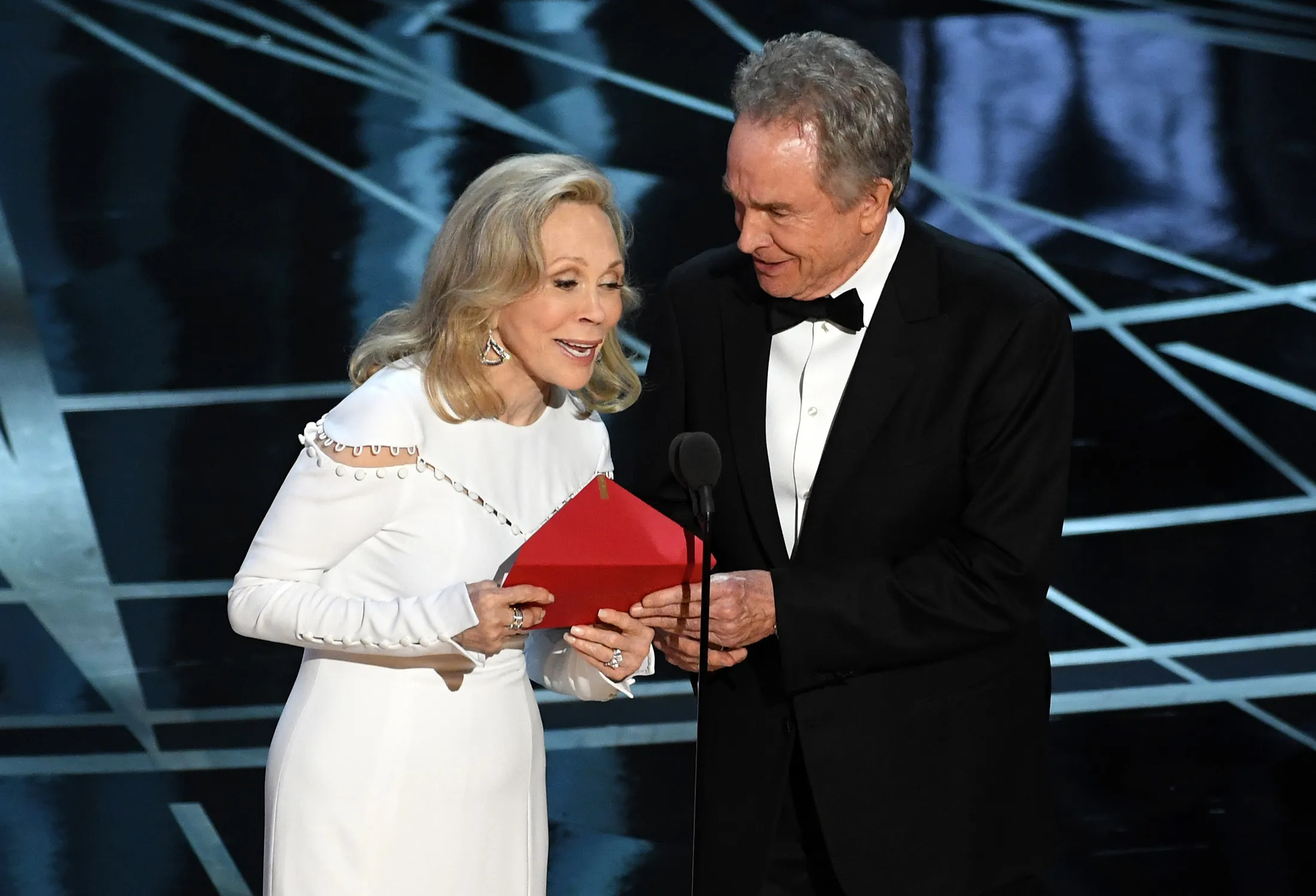 Actors Faye Dunaway and Warren Beatty onstage during the 89th Annual Academy Awards
