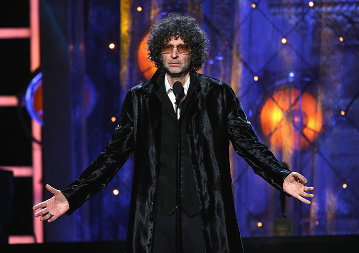 Howard Stern Says Sirius Deal Isn’t Near, But ‘I’ll Take It’ - Bloomberg