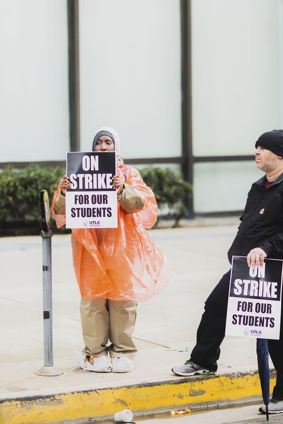 Los Angeles Teachers Strike for Higher Wages and Smaller Classes