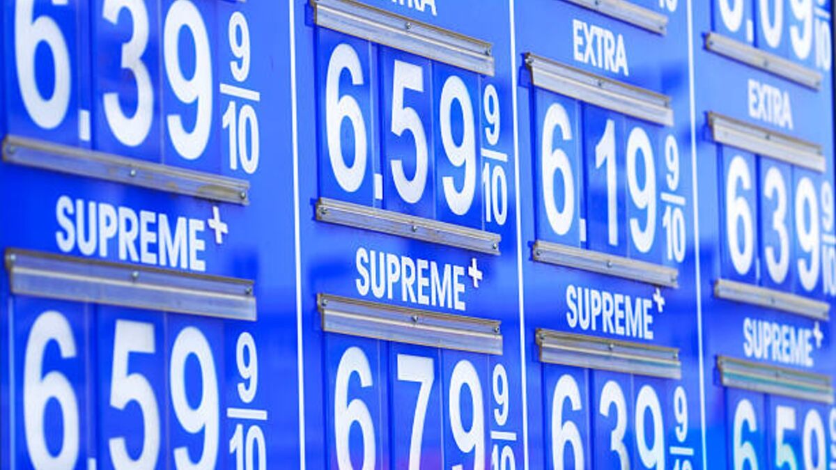 Energy Crisis: Gas Tops $4 a Gallon in US