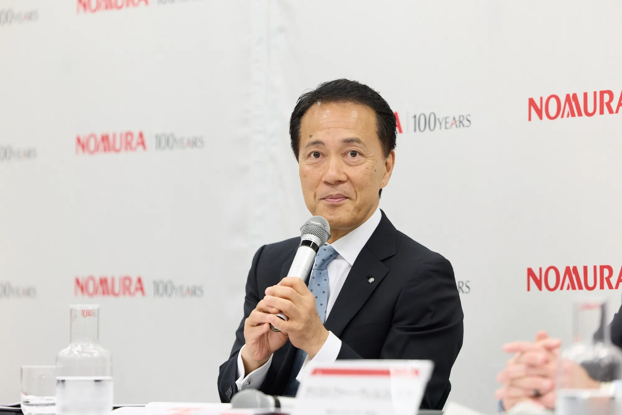 野村HD社長の再任賛成率97%、就任以来最高に－臨時報告書で公表