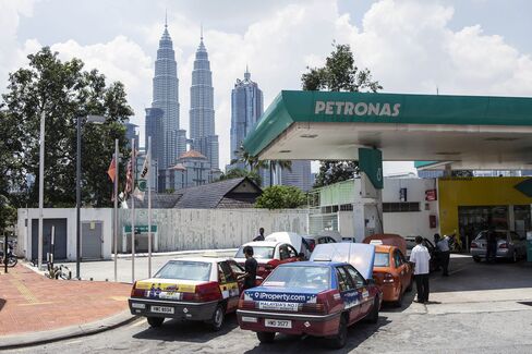Incoming Petroliam Nasional Bhd Chief Executive Officer Wan Zulkiflee Wan Ariffin Attends Company's Earnings News Conference