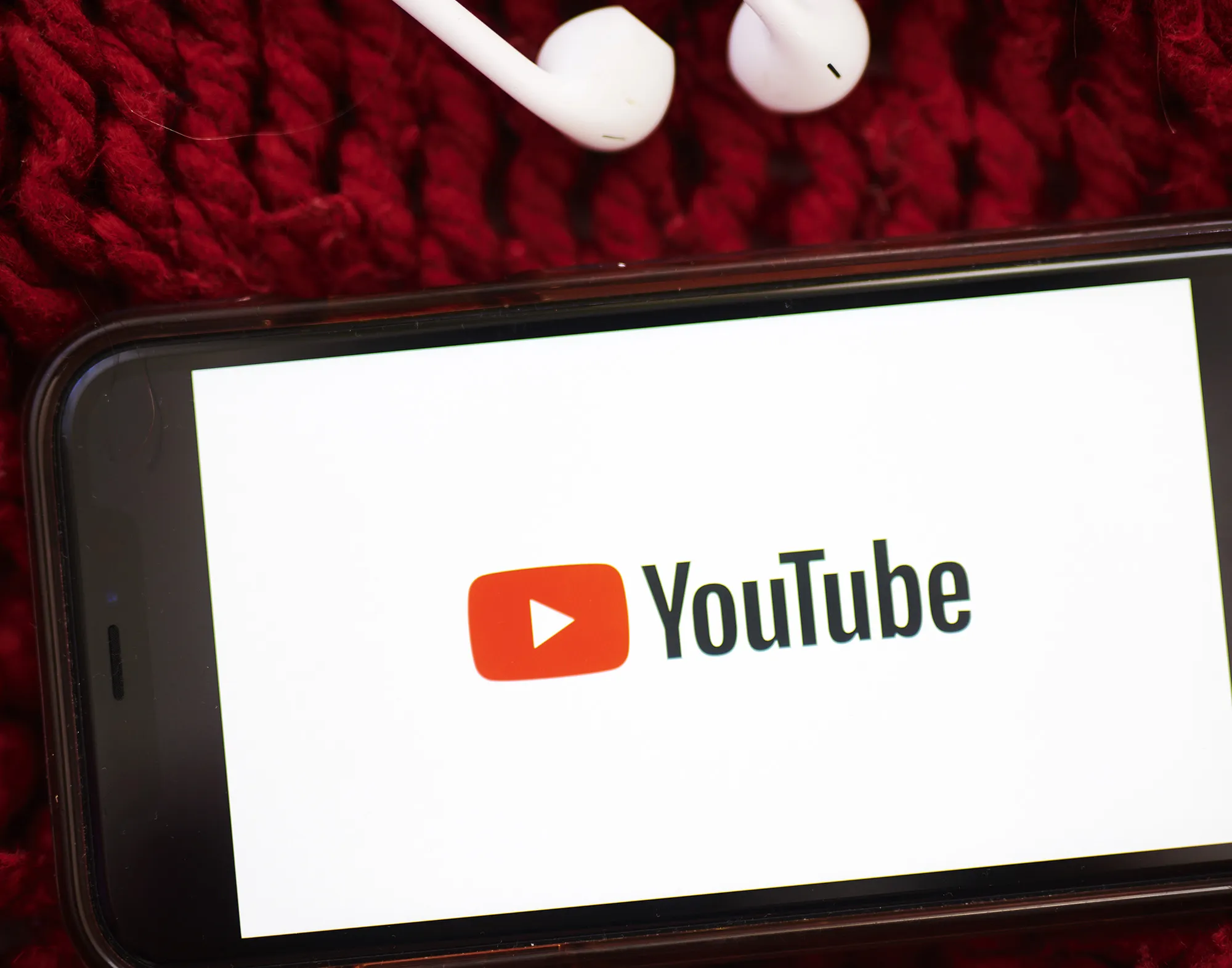 YouTube&nbsp;