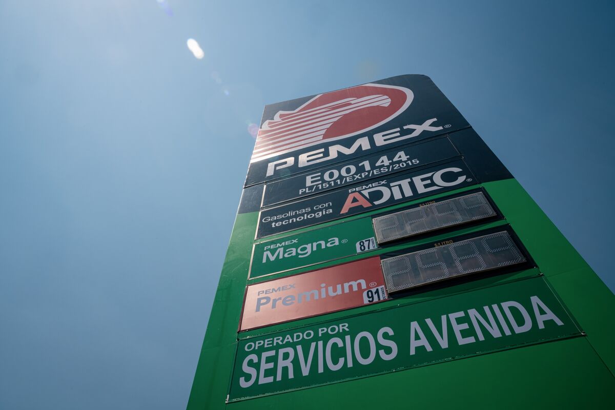 
                            Pemex Issues $1.8 Billion in Debt in Return to Mexico Markets