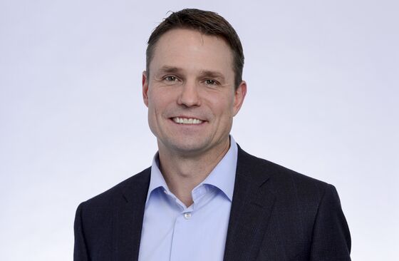 Canada’s $373 Billion Fund Chooses Safety After CEO Resigns