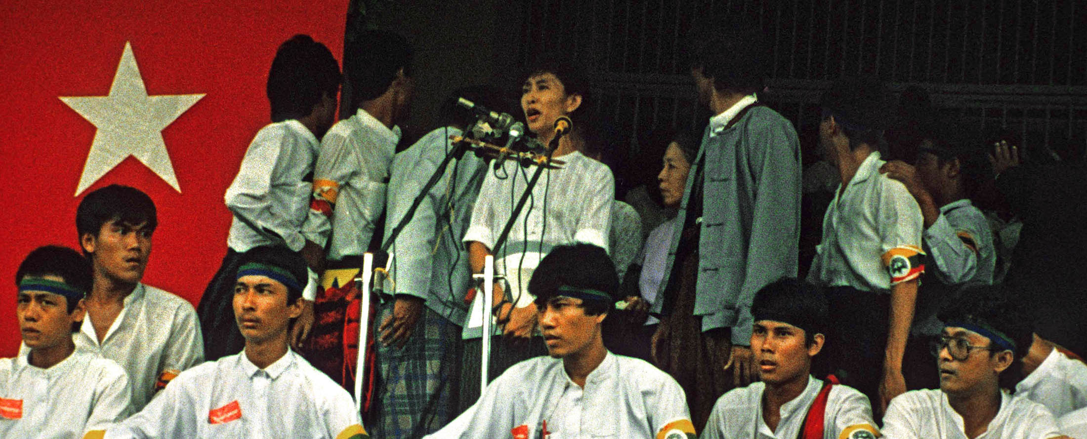 Traditional Puppet Show - Myanmar by Jlr