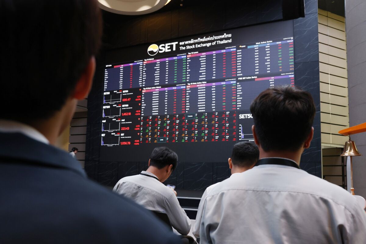 Capital Flight Surge Weighs on Thailand’s Battered Stock Market