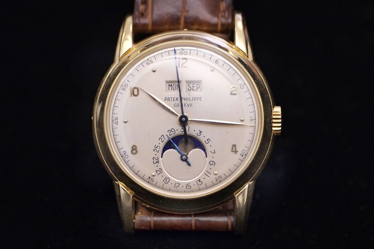 13 Beloved Vintage Watch Icons on Auction From Christie s Bloomberg