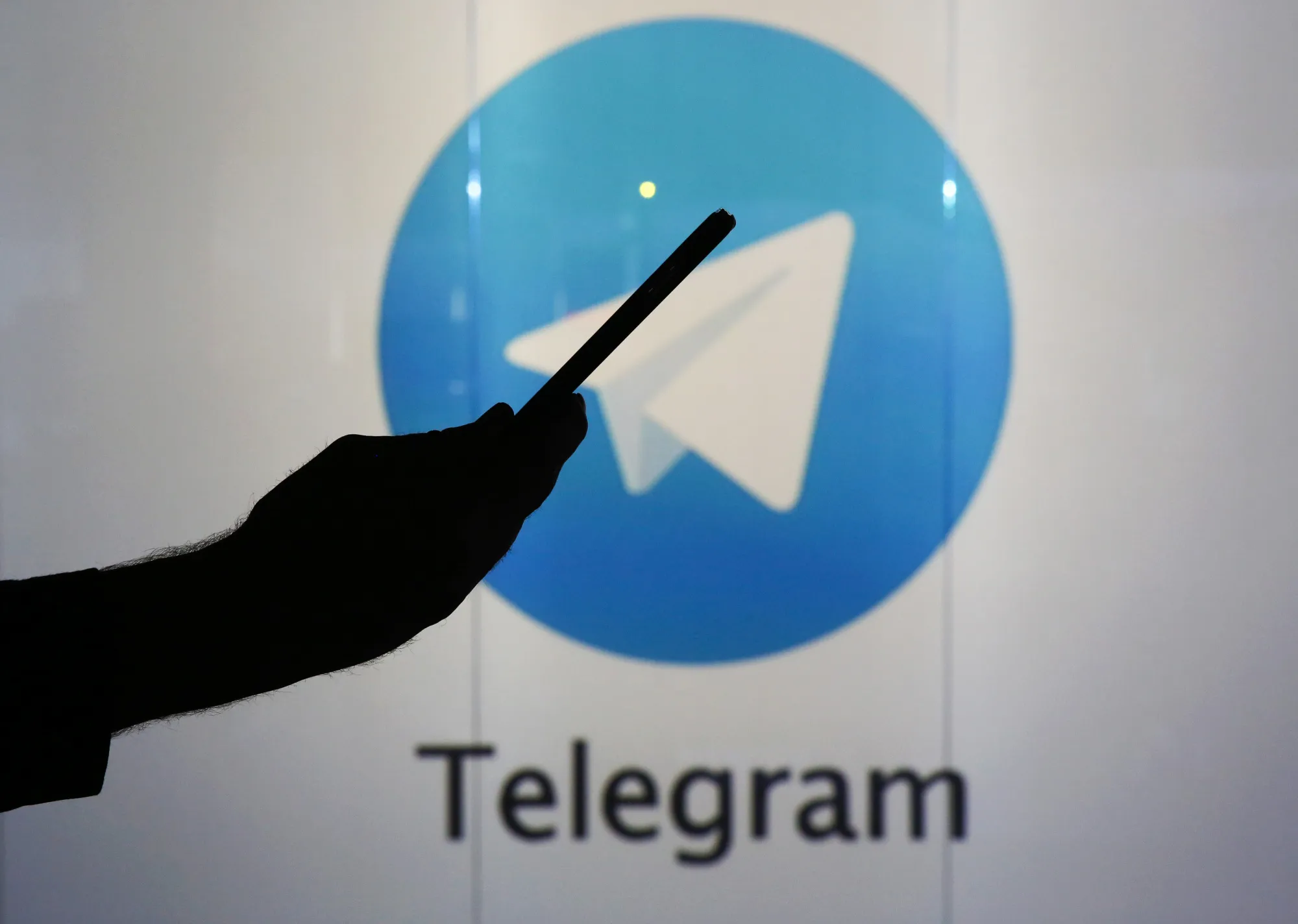 North Korean hackers are pushing phony crypto apps on Telegram - Bloomberg