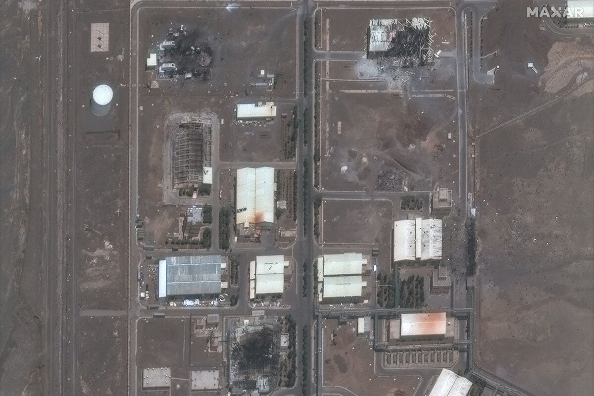 🟪"Danni ai Nuclei: I Raid Aerei Israeliani Ritardano il Programma Nucleare Iraniano"