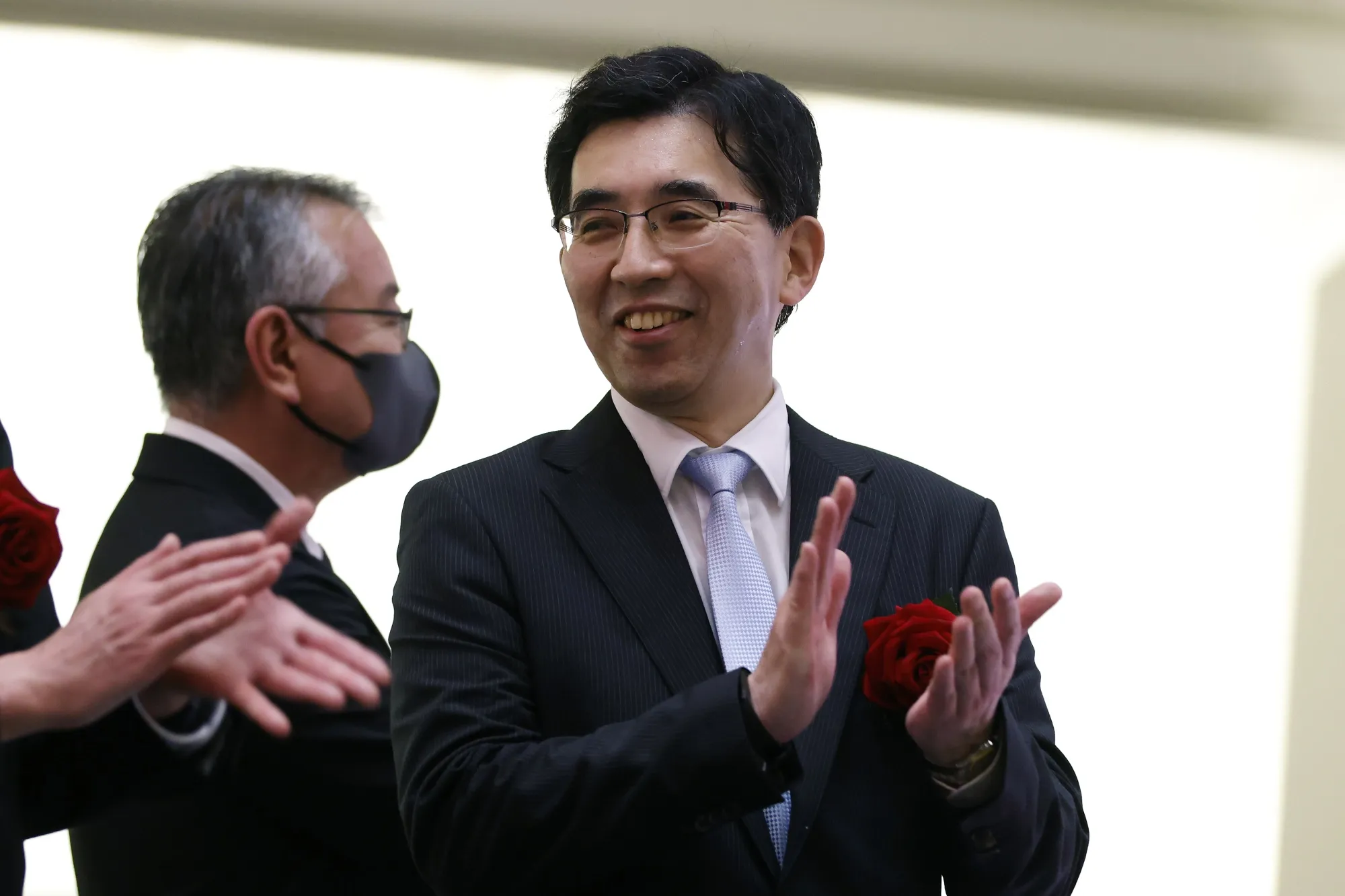 楽天銀社長、円安で日銀は利上げせざるを得ない－収益にさらなる恩恵 - Bloomberg