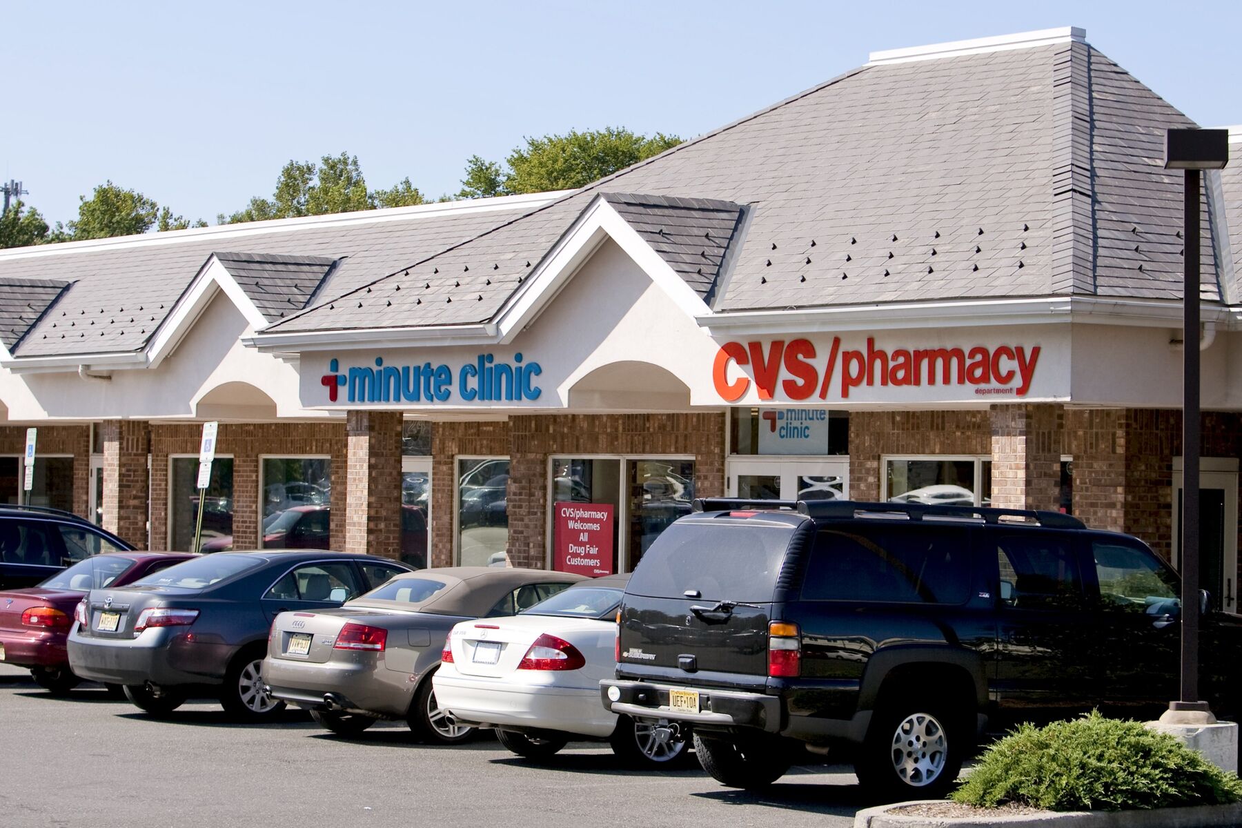 CVS To Offer Rapid Flu Strep Tests At 1 100 In Store Clinics Bloomberg   1800x1200 