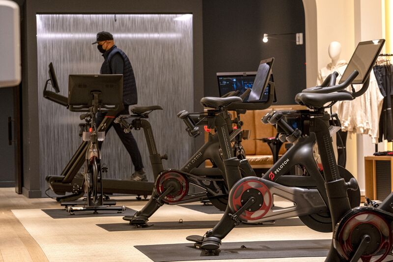 A Peloton Store Ahead Of Earnings Figures 