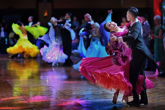 Dance Lessons at $15,000 a Pop Mark Ballroom’s Covid Comeback