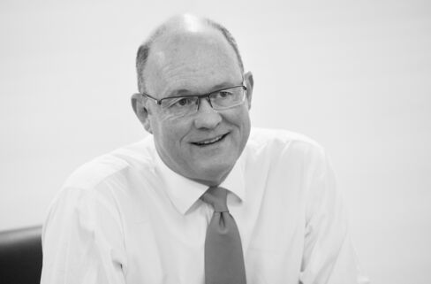 Simon Pryce