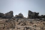 Destroyed buildings and razed land in Gaza City on Oct. 19. Photographer: Ahmad Salem/Bloomberg