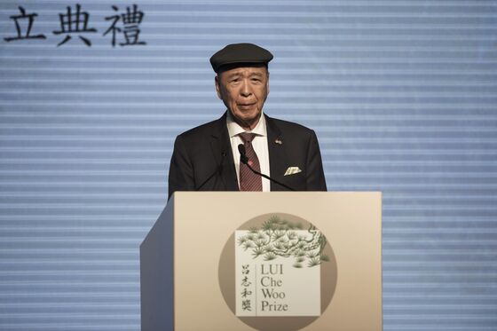 Hong Kong Billionaire Offers ‘Nobel Prizes’ With Double the Money