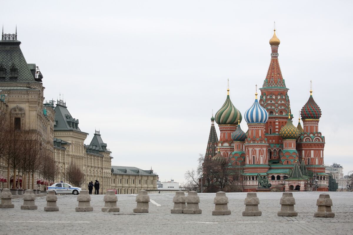 Самые красивые места Москвы. Улица красная площадь. Самые популярные города России для туристов. Туристы в городах России.