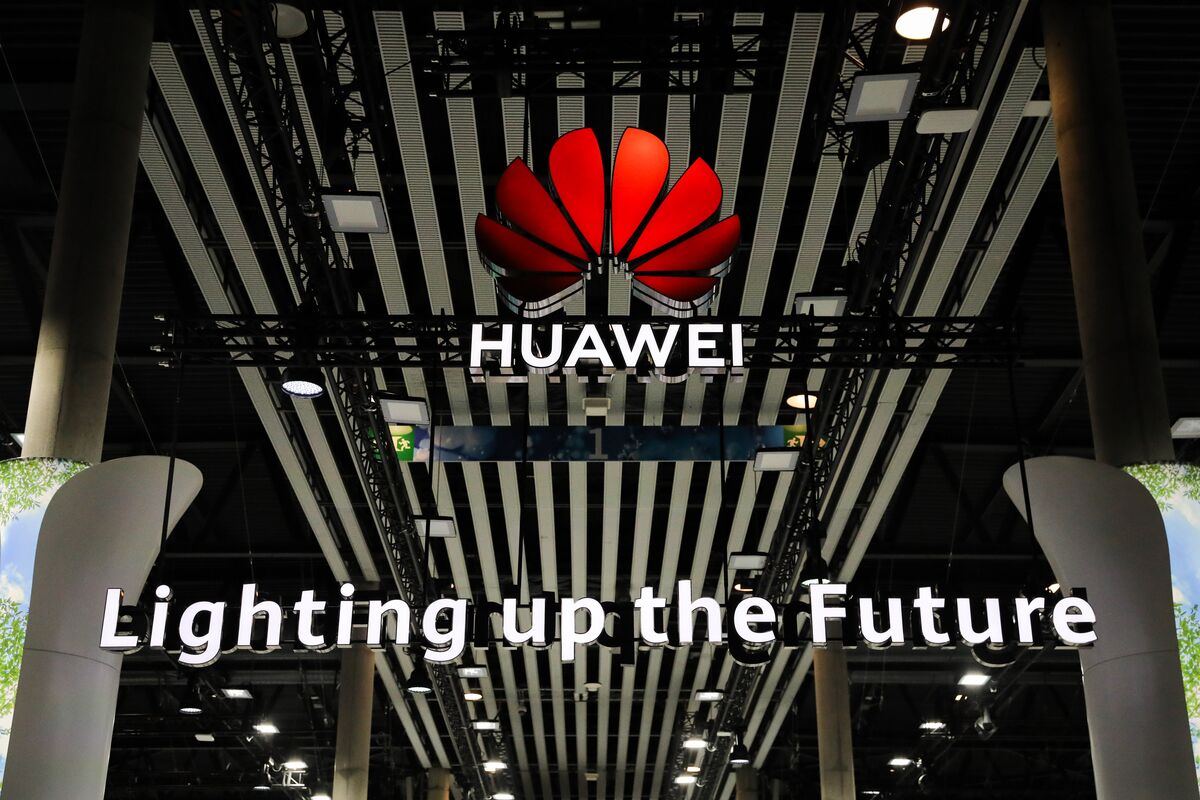 Huawei Creates Own Business Software to Replace Oracle - Bloomberg