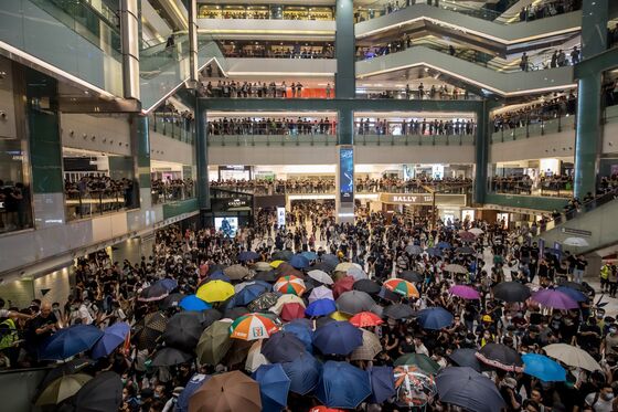 Luxury CEOs Rattled as Hong Kong Protests Scare Chinese Shoppers