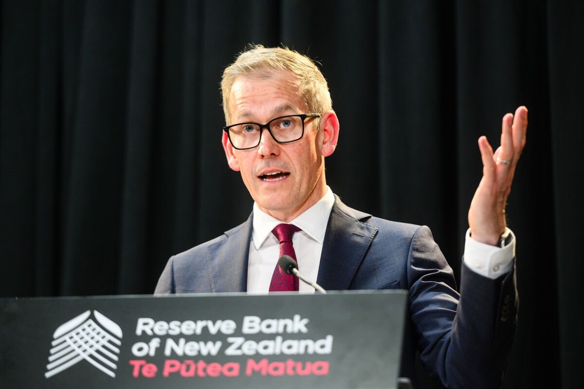 RBNZ’s Hawkesby Says Hurdle Is High for Any Further Rate Cuts RBNZ’s Hawkesby Says Hurdle Is High for Any Further Rate Cuts