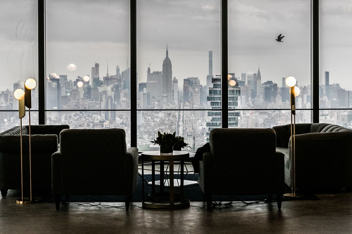 bloomberg.com - Natalie Wong - Office Space for Rent in Manhattan Hits Highest Level Since 2003