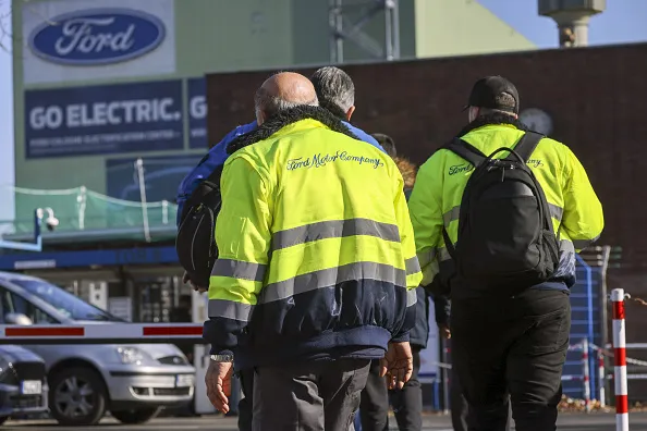 The EV bandwagon was rolling. Then it crashed into a political wall.&nbsp;