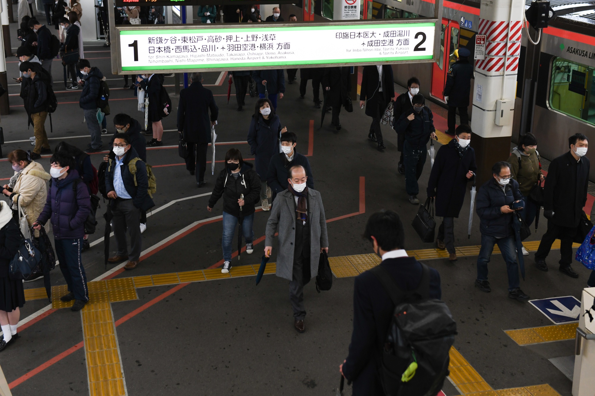 Japan S Economy Took Double Digit Growth Momentum Into Emergency Bloomberg