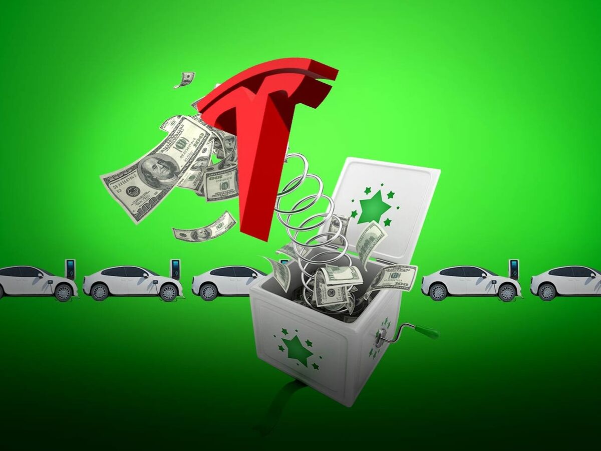 Tesla Slips as Record Sales Fail to Buoy Stock