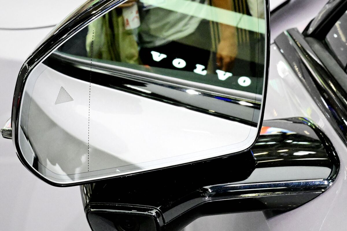 assets.bwbx.io image