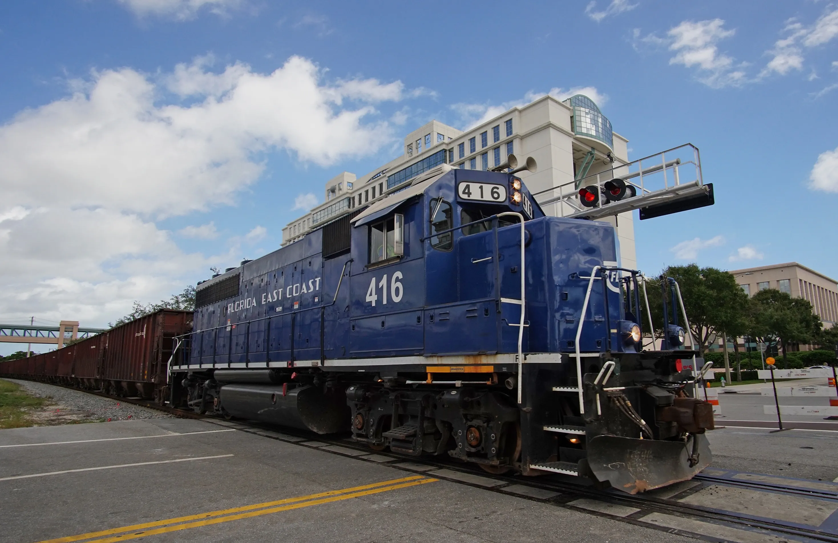 Can Richard Branson and Wes Edens rekindle America's love affair with the railways?