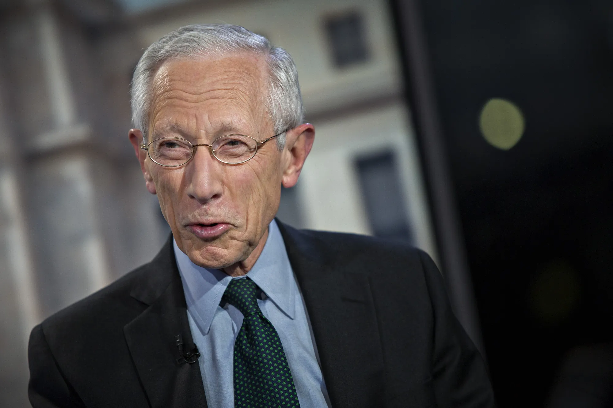 Summers, Bernanke Recall Fischer as Brilliant Economic Scholar - Bloomberg