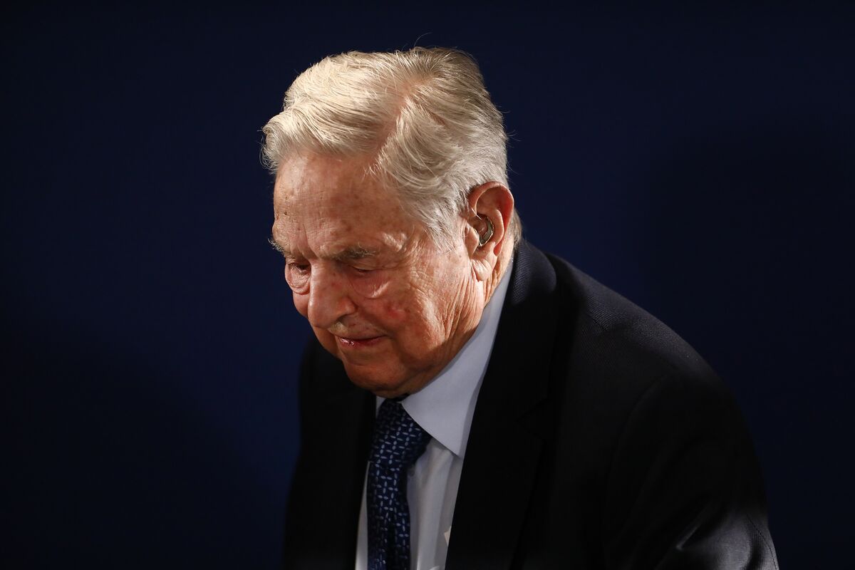Trump sagt, Soros solle wegen „gewalttätiger Proteste” angeklagt werden