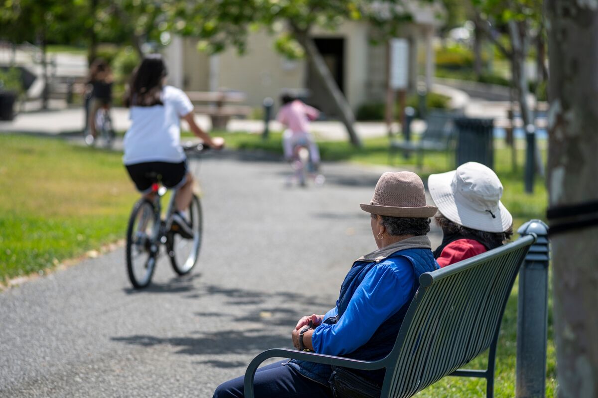 Retired Americans Are Putting Off Fun for Fear of Running Out of Money