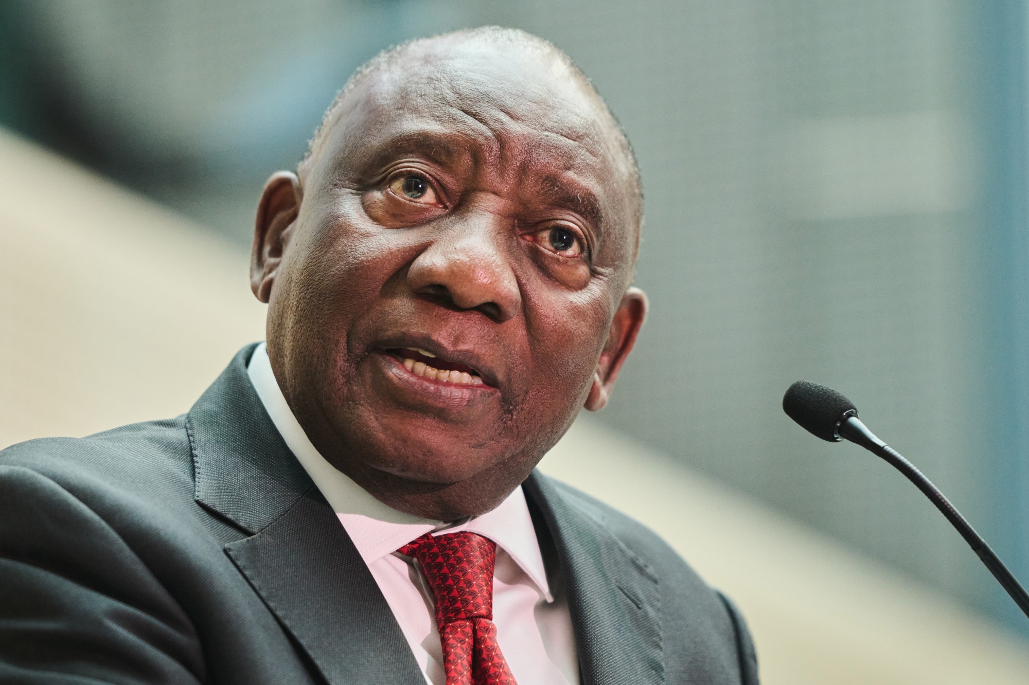 Image associated with story "South Africa’s Top Court Rejects Appeal of Impeachment Ruling"