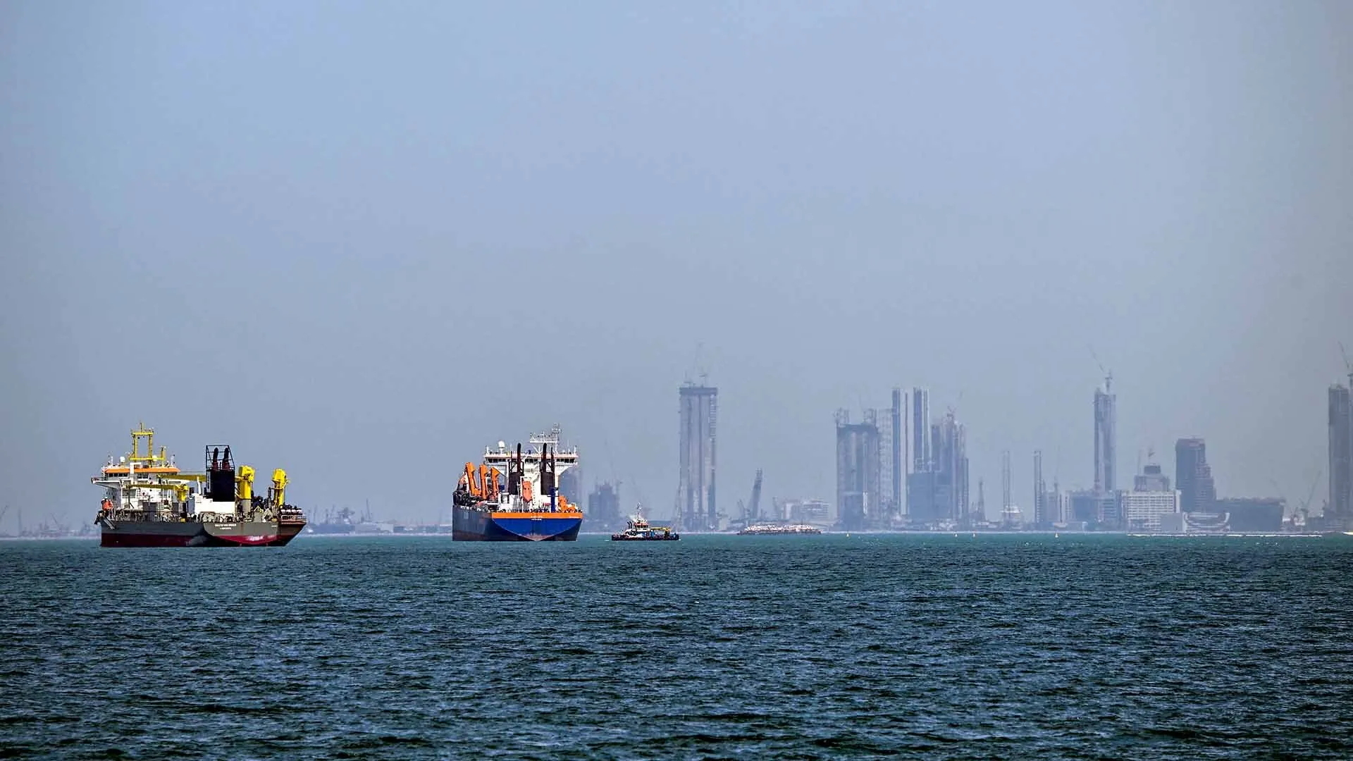 bloomberg.com - Watch 'Frantic' Markets Seek Clarity On Oil Supply