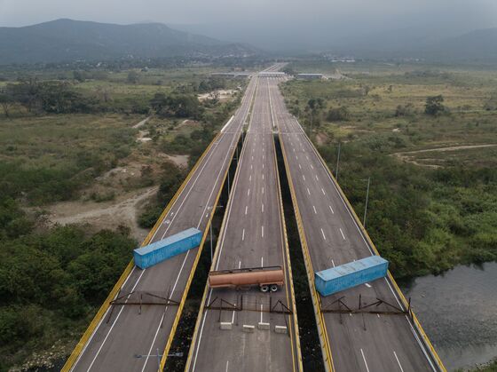 Aid Trucks Arrive as Maduro’s Forces Dig In at Border Bridge