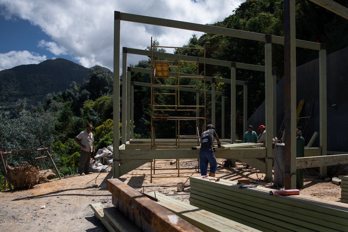 Wealthy Venezuelans Are Building Mansions in a National Park Bloomberg