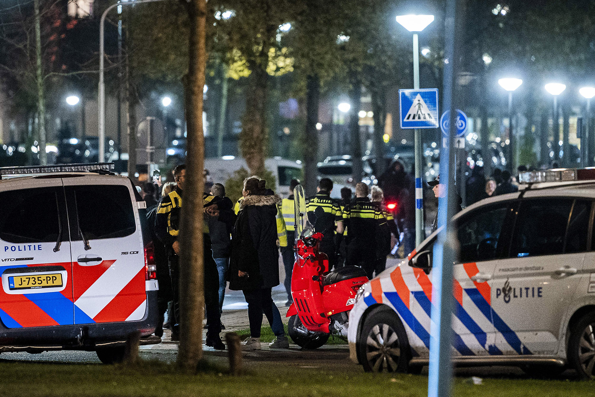 Dutch Police Arrest More Than 30 Amid Ongoing Unrest - Bloomberg