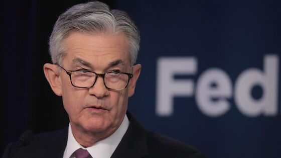 Powell Warns of U.S. Economy Risk With Pandemic at Deadliest Yet