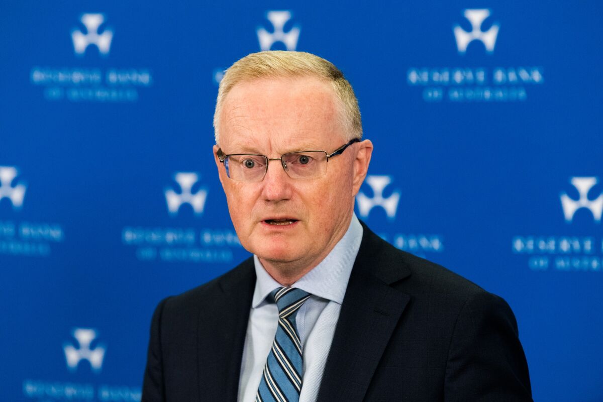 RBA’s Lowe Defends Board, Reiterates Willingness to Keep Serving