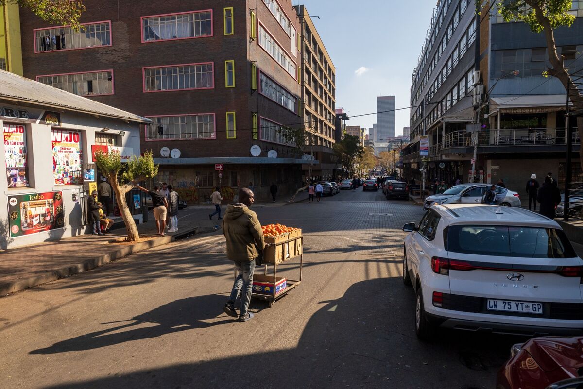 South African Consumer Mood Darkens as Lack of Jobs, Taxes Bite