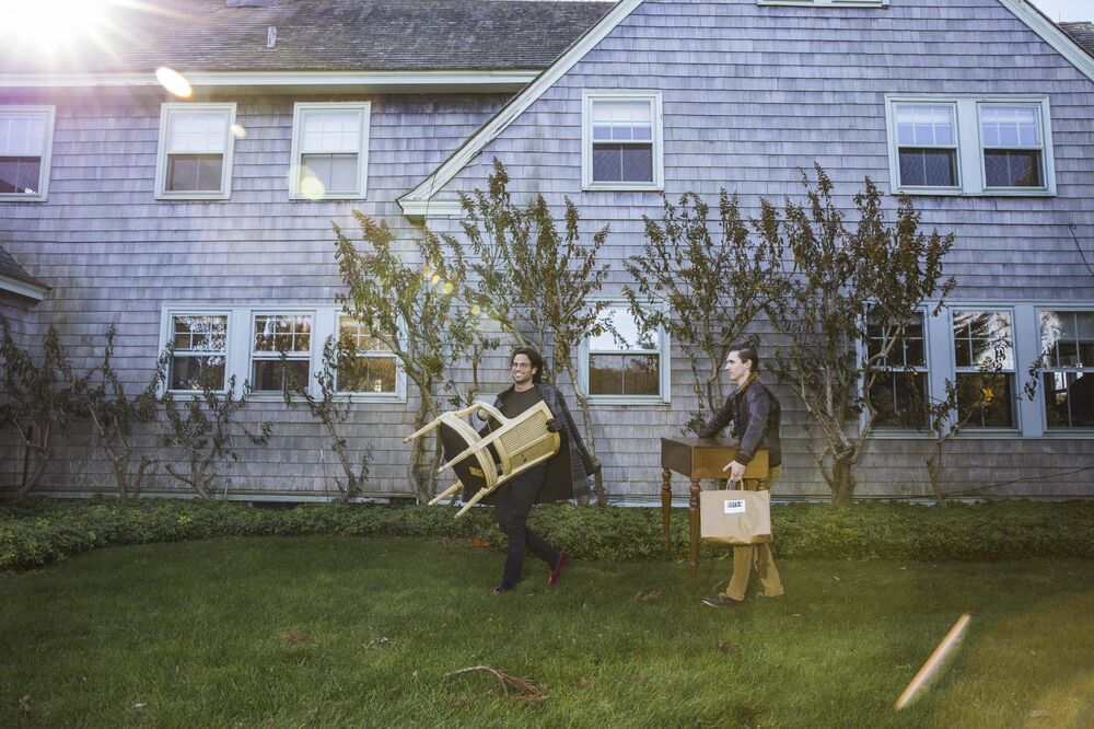 Estate At The Hamptons Home Of Grey Gardens Pack Rats Estate At The Notoriousâ Grey Gardens House