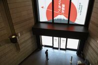 Japan’s Topix, Nikkei Stock Gauges Tumble 20% From July Peaks