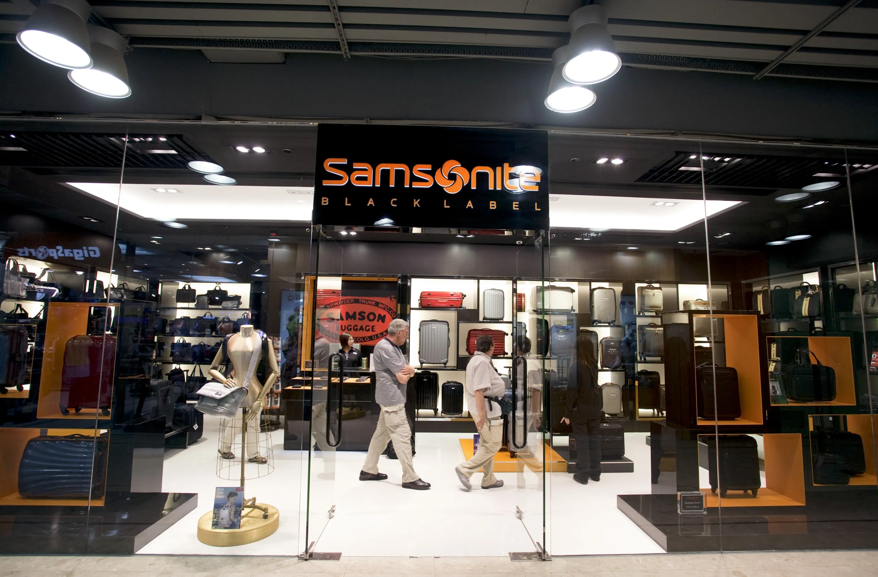 Samsonite May Raise $1.5 Billion In Hong Kong, Terms Show