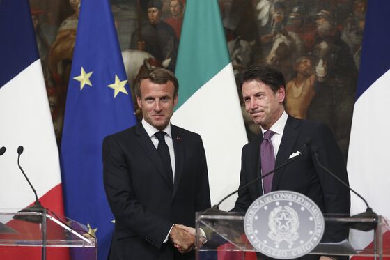 Macron, Conte Stage Show of Unity in Rome, Signaling End to Feud