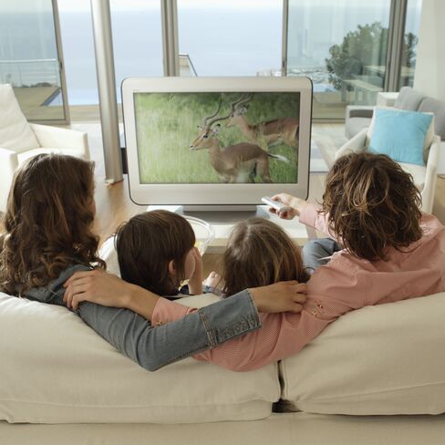 TV Couch Potatoes May Be Heading for Early Deaths, Report